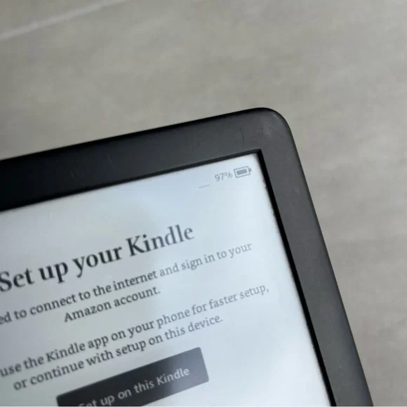 Amazon Kindle Black E-Reader 10th Gen - Picture 14 of 16